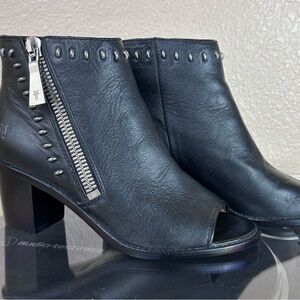 FRYE Brielle Rebel Zip peep-toe bootie Size 6.5M